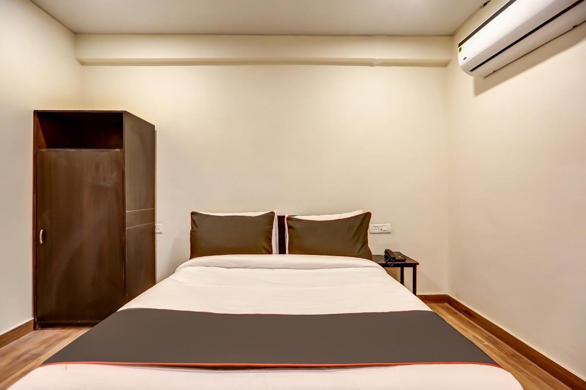 Collection O Sr Inn Awas Vikas Kanpur Eksteriør billede